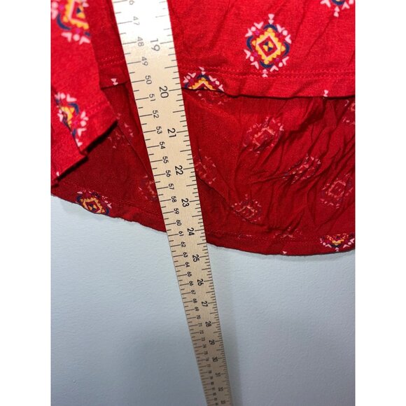 Old Navy Red Patterned Blouse Medium Rayon Womens Top - Picture 3 of 7